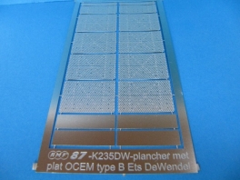 K232DW  Option plancher métallique et marquages